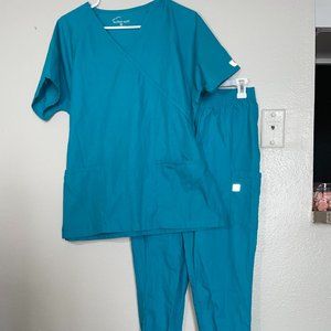 Uniform Advantage Scrubs